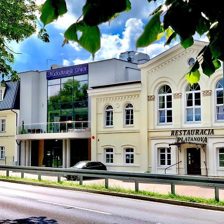 Hotel Nadodrzanski Dwor - Нова-Суль Экстерьер фото