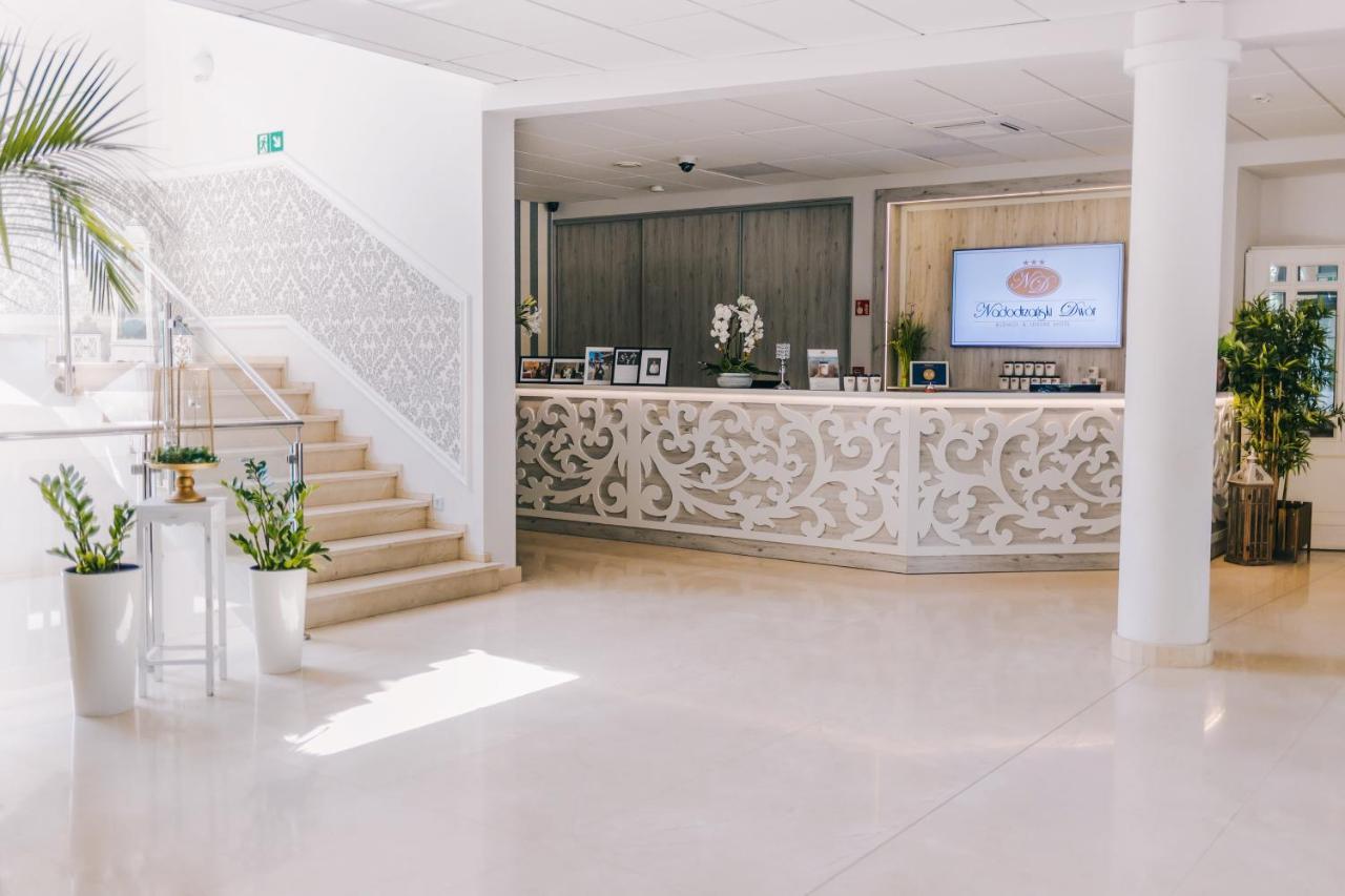 Hotel Nadodrzanski Dwor - Нова-Суль Экстерьер фото